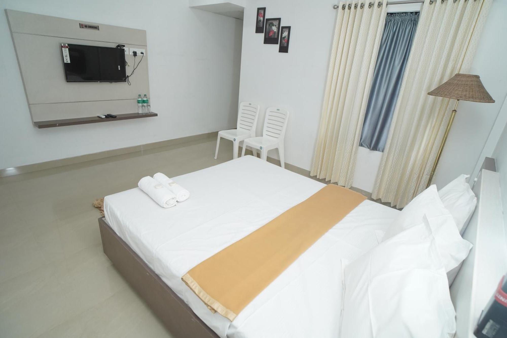 Sn Rooms Perumpāvūr Dış mekan fotoğraf